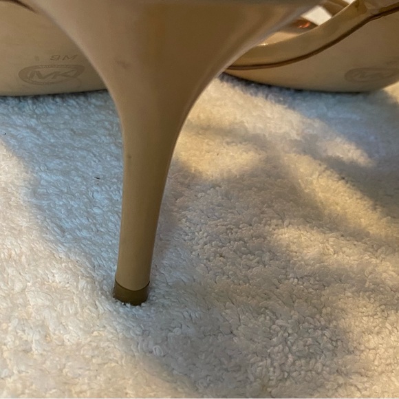 Almost Brand New High Quality Heels By MICHAEL KORS - Heel Height 3” - box 31 - Picture 8 of 8